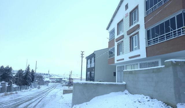 Kırşehir’de kış tablosu ikiye bölündü