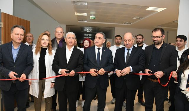 20. yıla özel salon ve laboratuvar açıldı: Üniversite kalitesi Ahilikle yükseliyor