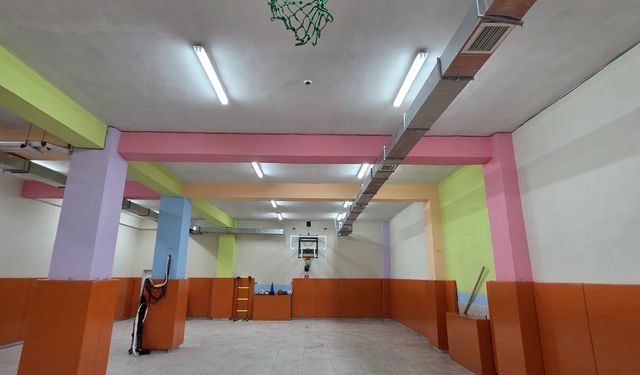 Kırşehir’de Okul Bodrumu Dev Spor Salonuna Dönüştü