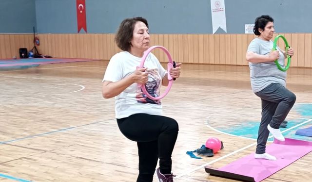 Mucur Spor Salonu’nda “Koşabiyorken Koş Pilates” devam ediyor