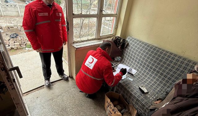 Kırşehir’de Kızılay’dan İhtiyaç Sahiplerine Gıda Desteği
