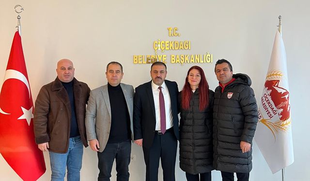 Çiçekdağı’nda Sporun Yıldızları Belediye Başkanı ile Buluştu