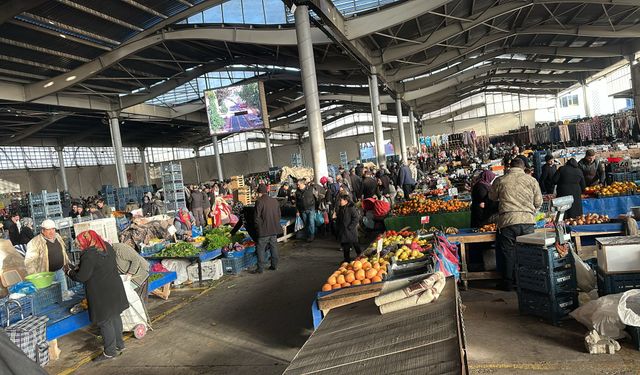 Kırşehir’de Sebze ve Meyve Fiyatları Zirvede