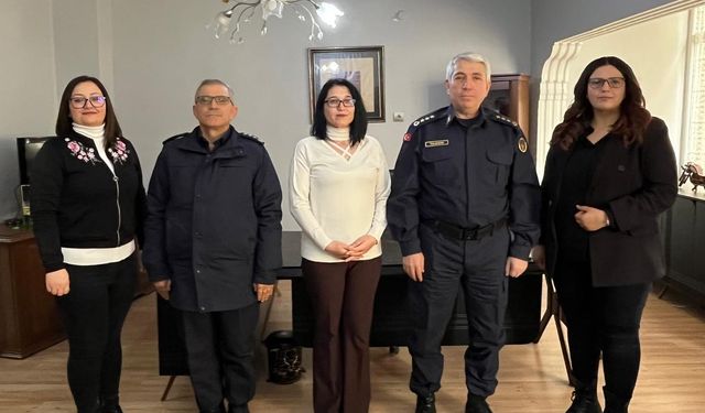 Yıldırım, jandarma çalışmalarının kamuoyuna aktarılmasının önemi vurguladı