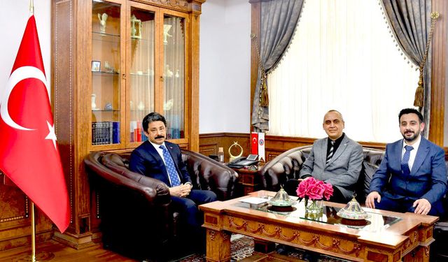 Demiryürek’ten teknolojiye destek: Yapay Zekâ Günleri’nin Onursal Başkanı oldu