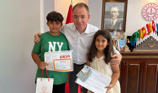 Müdür Gülşen makamında ağırladı