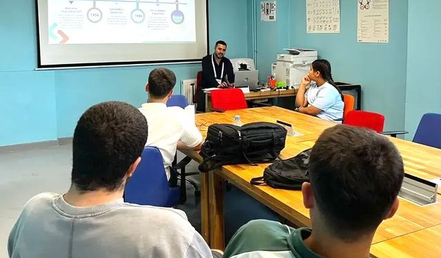 Kırşehir’de gençler yapay zekâ yolculuğunda