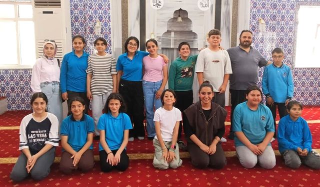 Kırşehir’de öğrencilerden değerler eğitimi şenliği