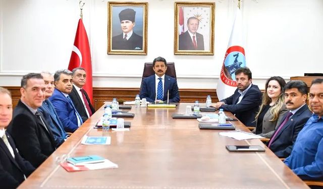 Kırşehir’in bilim üssü olacak Cacabey Bilim ve Gençlik Merkezi masaya yatırıldı