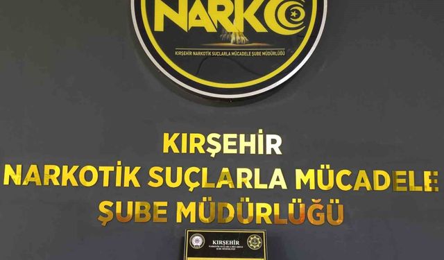 Kırşehir'de Şüpheli Araç Narkotikten Kaçamadı