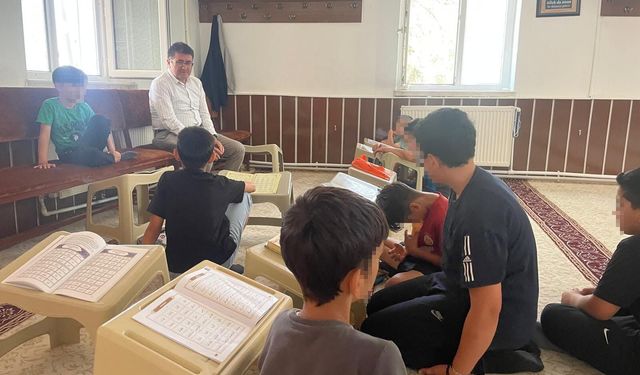 Öğrencilerin Ders Heyecanına Ortak Oldu