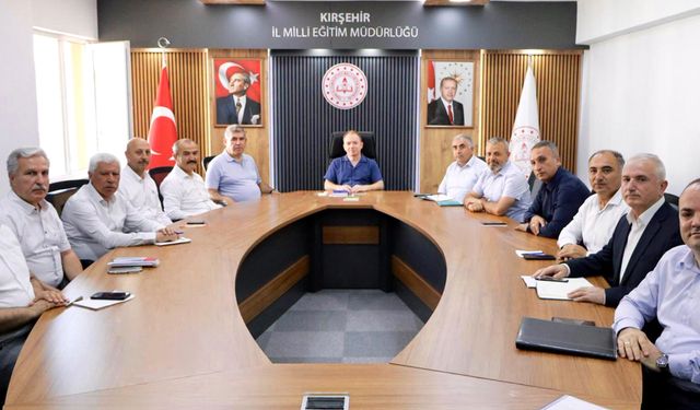 Gülşen başkanlığında Kırşehir’de eğitim zirvesi: Yeni dönemin yol haritası belirlendi