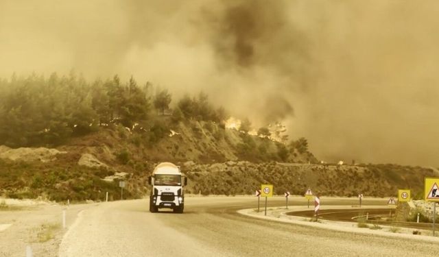 Alevlerle Dev Mücadele: 23 Hava Aracı ve 534 Personel Sahada!