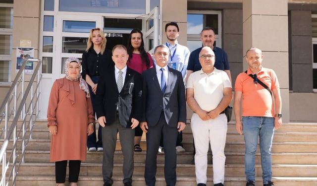 Kırşehir’de Üniversite adaylarına çifte danışmanlık desteği