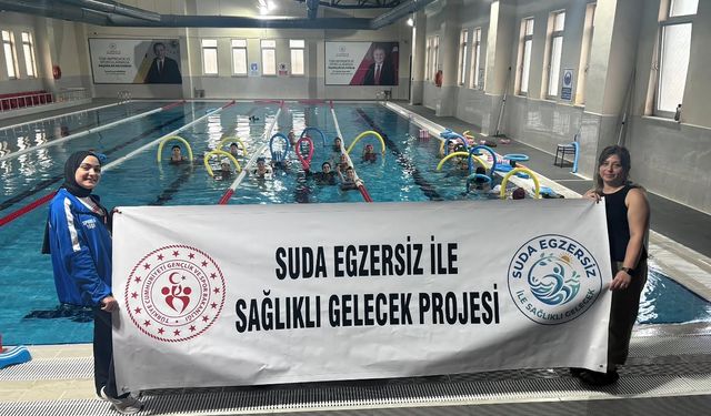 Kadınlardan "Suda Egzersiz" Projesine Yoğun İlgi