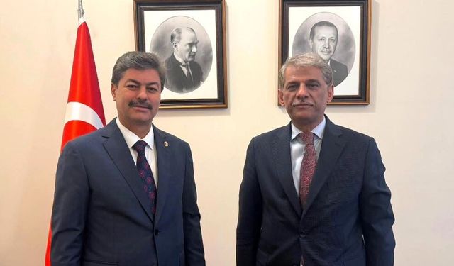 Erkan, Bakan Yardımcısı Alpaslan ile festival değerlendirmesi yaptı