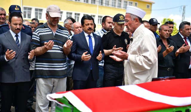 Kıbrıs Muharip Gazisi Hidayet Düzen, ebediyete uğurlandı