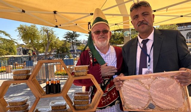 Kırşehir’de 50 Yıllık Akasya Ormanından Sofralara Ulaşan Bal