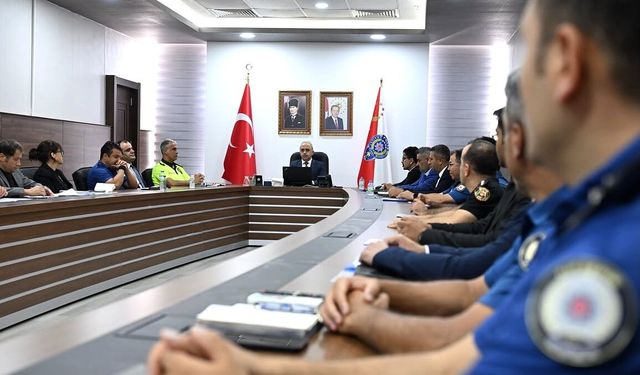 Kırşehir'de asayiş ve trafik uygulamaları gözden geçirildi