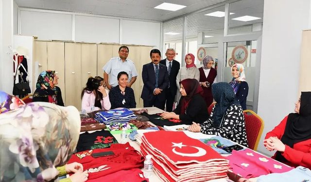 Kırşehir’de eğitim ve üretim bir arada: Vali Demiryürek ADEM’i inceledi