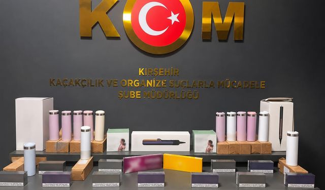 Kırşehir’de kaçakçılık operasyonu! Araçta çok sayıda ürün ele geçirildi