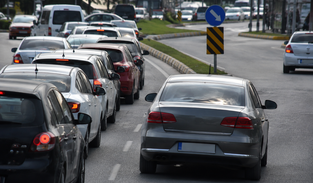 Kırşehir’de sürücüler dikkat! Aradan geçerek öne çıkanlara 10 bin liraya kadar ceza