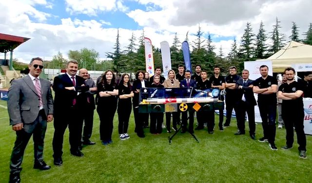 Kırşehir’in gururu Cacabey Roket Takımı finalde: Gençler gökyüzüne iz bırakmaya hazırlanıyor
