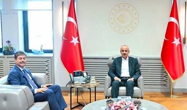 Kırşehir’in karayolu yatırımları hızlanıyor! Bakan Uraloğlu ile önemli görüşme