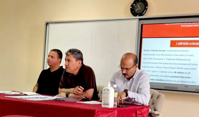 Mucur’da okul müdürleri yeni eğitim yılı için toplandı