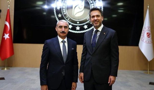 Özbağ’a asfalt ve doğal gaz müjdesi!