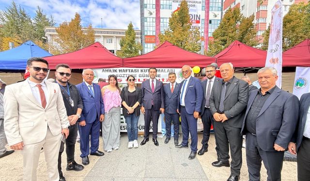 Karayel, Ahilik Haftası’nda İlçe Belediye Başkanlarıyla Bir Araya Geldi