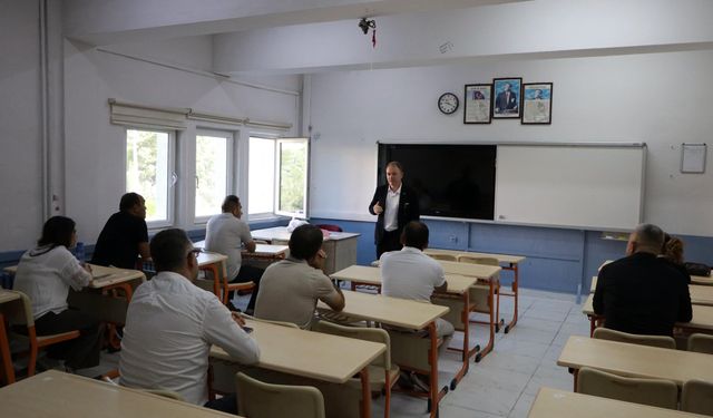 Gülşen, Yeni Yöneticilerle Bir Araya Geldi