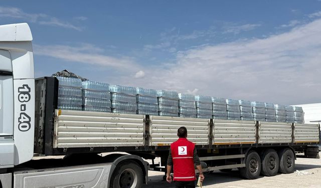 İhtiyaç Sahipleri İçin Tonlarca Su Yola Çıktı