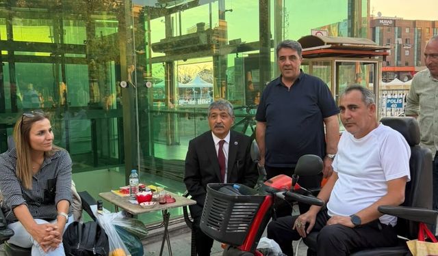 Anahtar Parti Heyeti Kırşehir'e Çıkarma Yaptı!