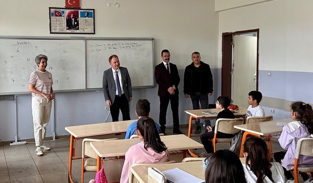 Kırşehir’de Gençler İngilizceyi Konuşarak Öğreniyor!