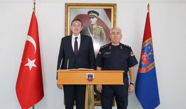 Akçakent Kaymakamı Yıldız, Jandarma Komutanı Yıldırım ile buluştu