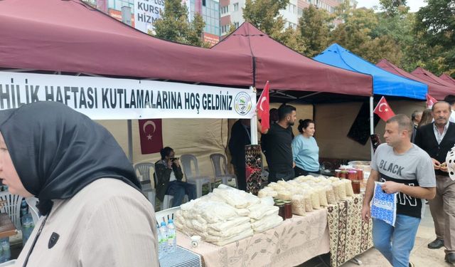 Ahilikte Mucur Lezzetleri Vitrindeydi!