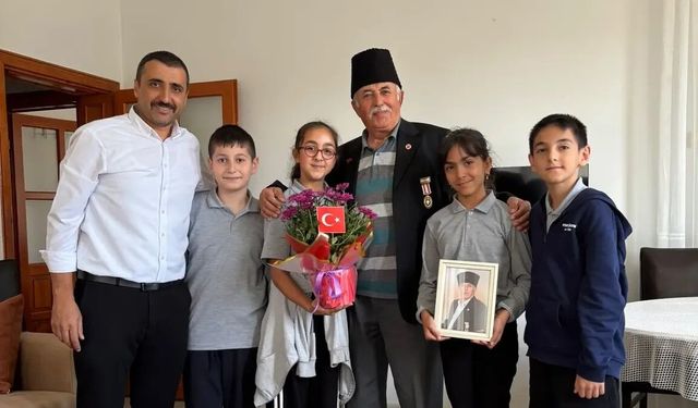 Öğrenciler Gazi Mustafa Ünver'in Kapısını Çaldı!