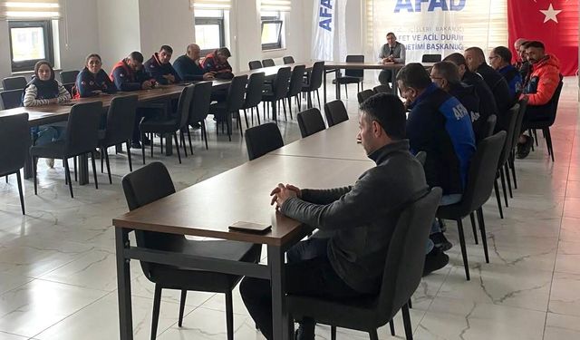 İkaz ve alarm işaretlerinde doğru davranış modelleri anlatıldı