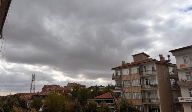 Kırşehir’de sonbaharın etkisi hissediliyor: Sıcaklıklar düşüyor