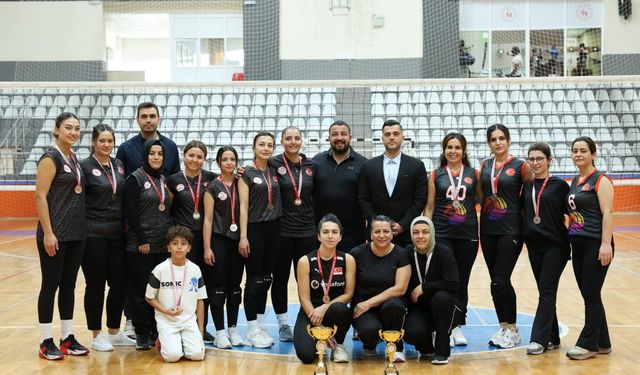 Kırşehir’de Filenin Şampiyonu Kaman Oldu!