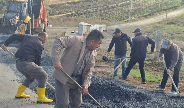 Akçakent’de Yollar Sel Çöküntülerine Karşı Güçlendirildi