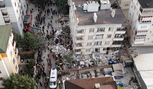 7 katlı binada göçük: 10 kişi kurtarıldı, 1 kişi hayatını kaybetti