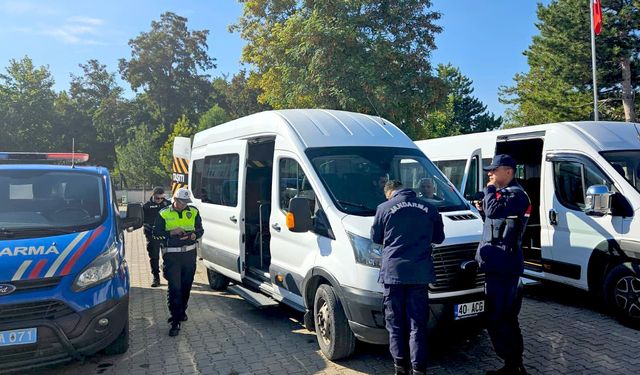 Boztepe’de öğrenci servislerine sıkı markaj