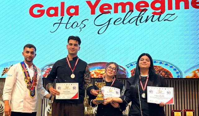Genç aşçılardan büyük başarı: Gümüş madalya Kırşehir’e geldi!