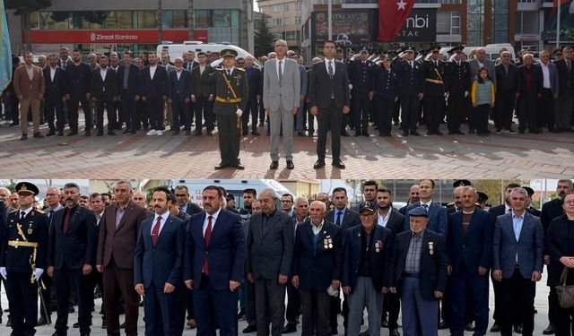 Kaman ve Çiçekdağı’nda Cumhuriyet’in 103. Yılı Anıldı