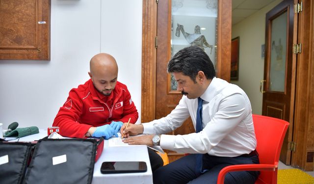 Kırşehir Valiliği Ev Sahipliği Yaptı, Kızılay Kan Bağışı Gerçekleştirdi