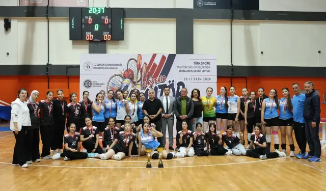 Kırşehir’de Amatör Spor Haftası’nda voleybol heyecanı