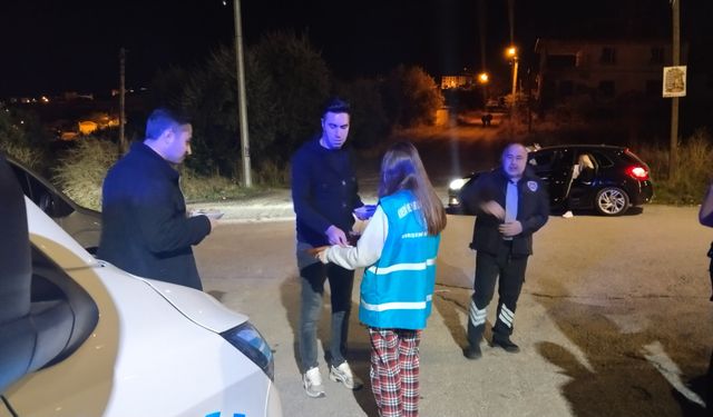 Kırşehir’de gençlerden polislere anlamlı teşekkür!