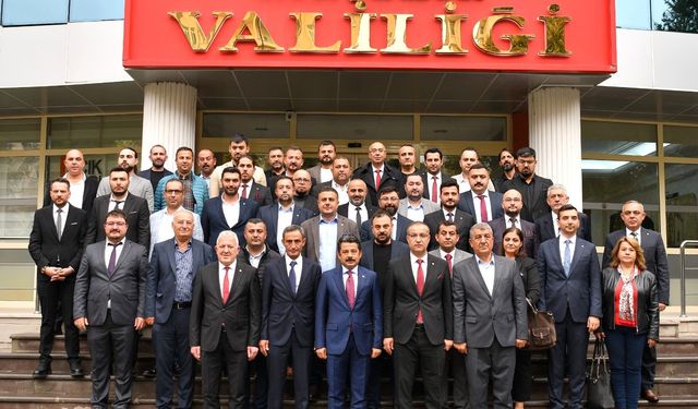 Mazbata sonrasında ilk ziyaretlerini Vali Demiryürek’e gerçekleştirdiler